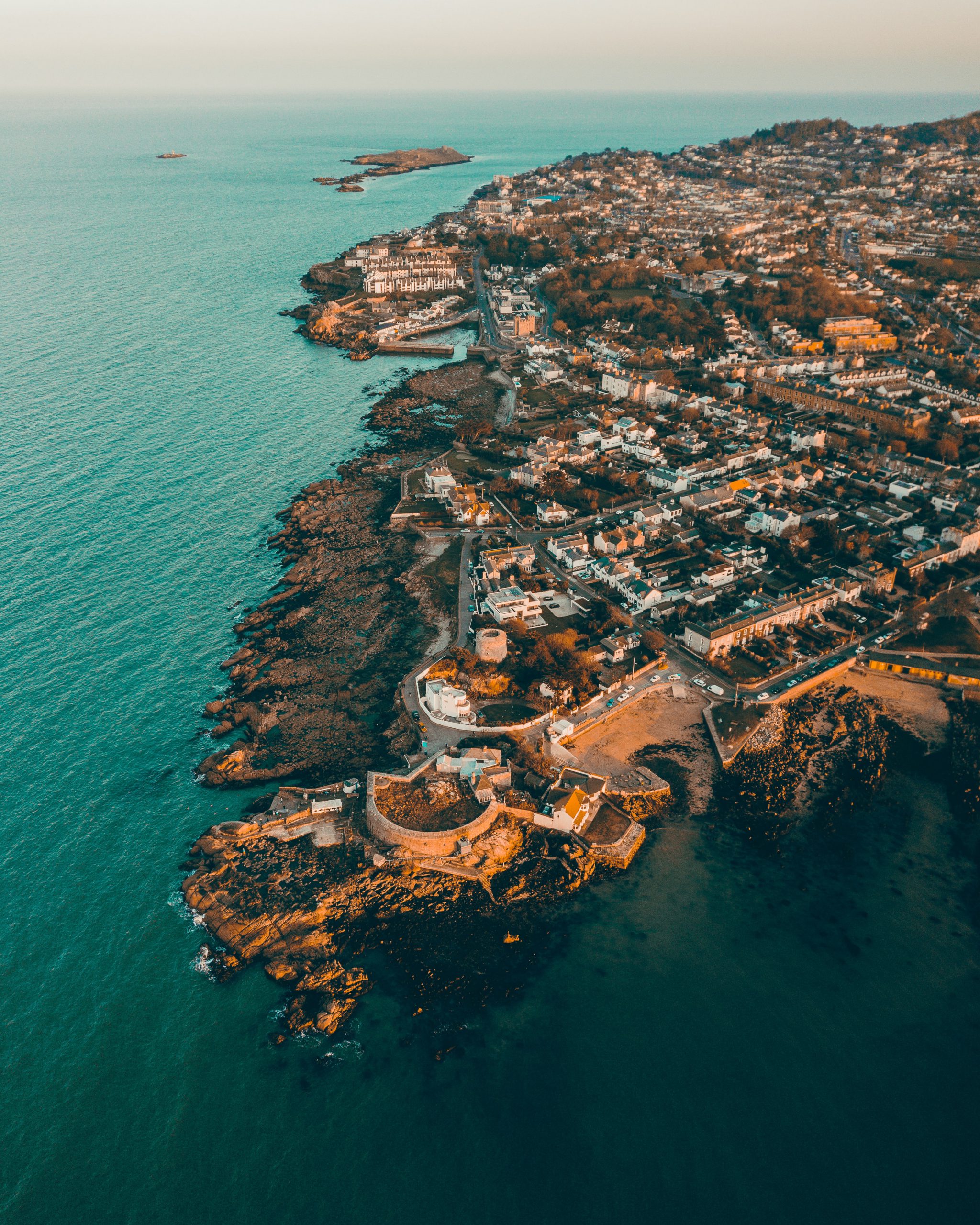 paul-costello-3zkGcVRjPBU-unsplash